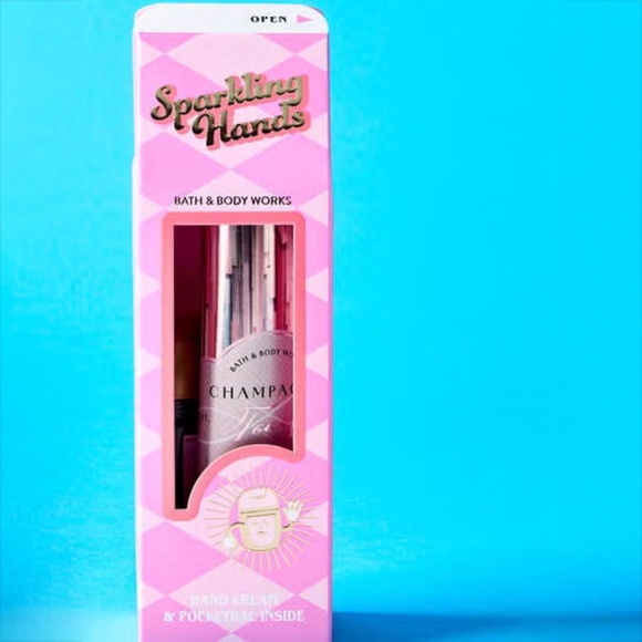 White Barn Sparkling Hands Champagne Toast Hand Cream & PocketBac Gift Set - Picture 4 of 4